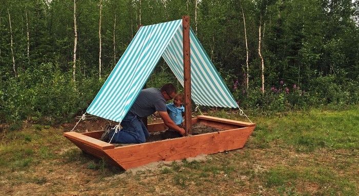 sandbox-lastno-build-a-leseni čoln-kot-sandbox
