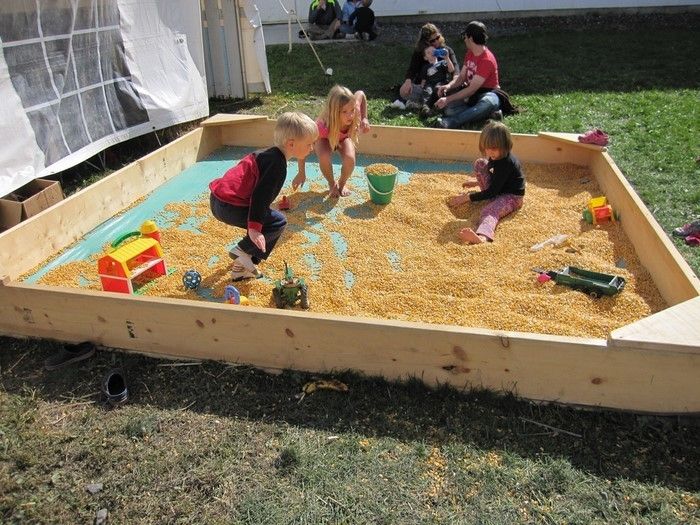 sandbox-lastno zgraditi otroško igrišče, v peskovniku