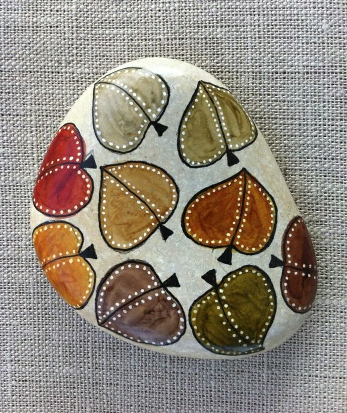 gražiai dekoruota akmens Autumn leaves-skiriasi-šilta spalvų rankomis dažyti
