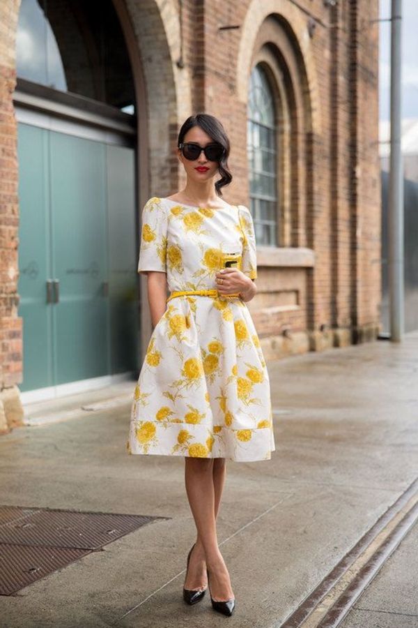 krásny žltý-dress-trendy-design-moderné šaty, letné šaty