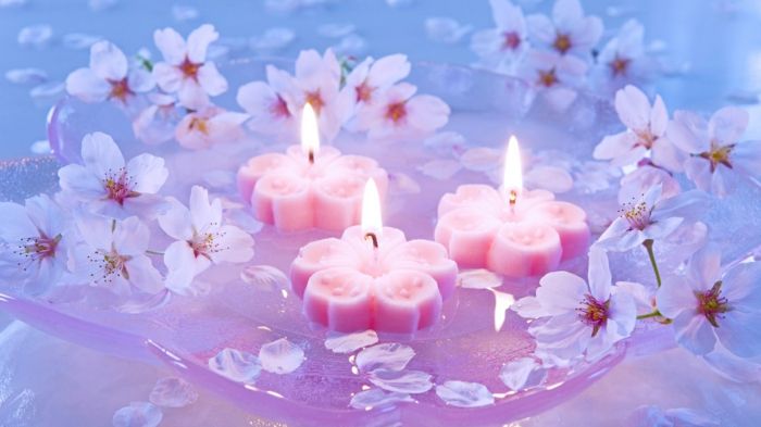 gražūs-žvakės rožinės spalvų schemos