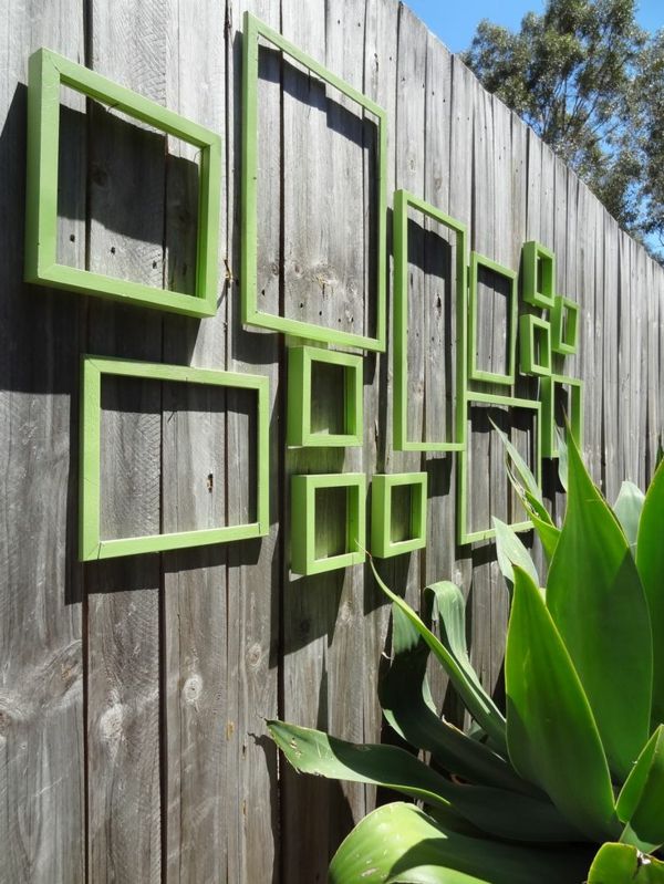 meraviglioso giardino recinto con cornice verde