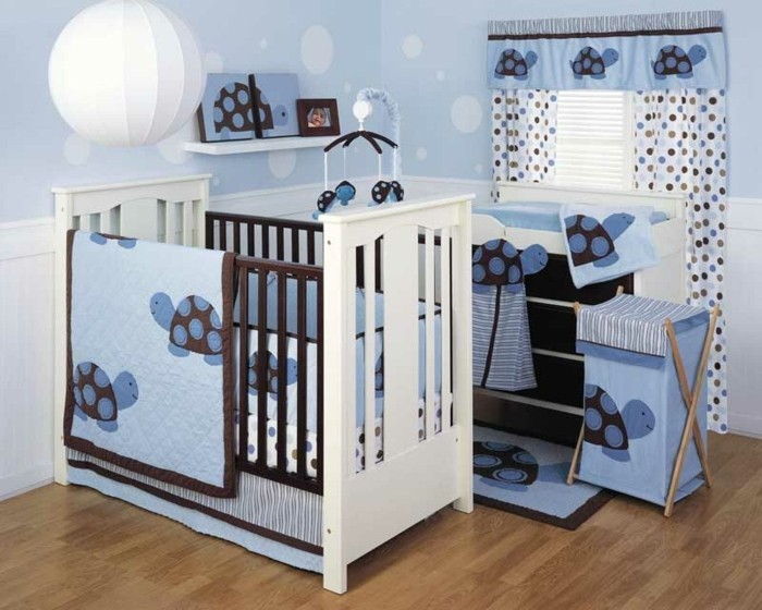 blue-baby room-design krásna, detská postieľka-and-white