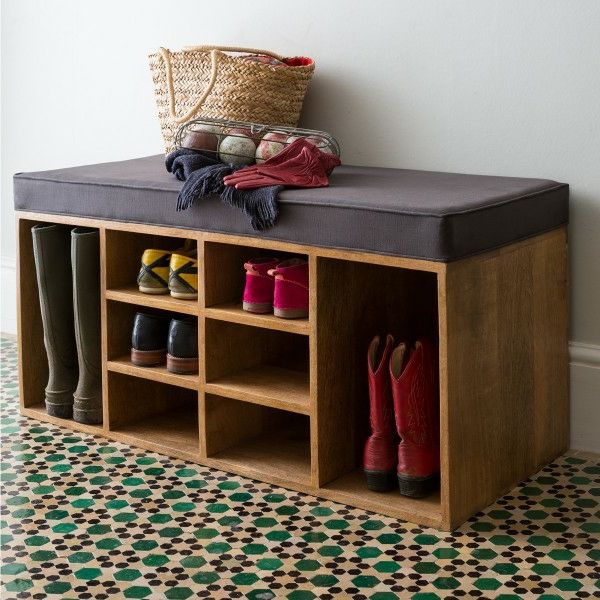 pantof dulap-de-lemn-coridor-mobilier de design