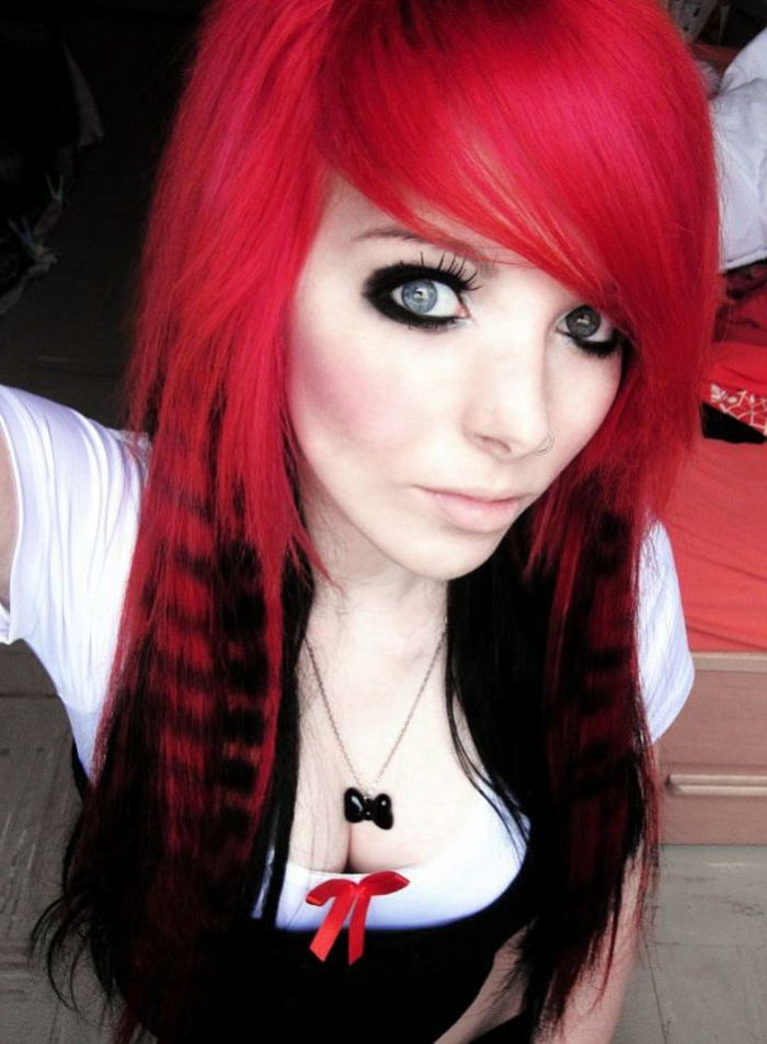 zwart-rood-haar-accent-kleur