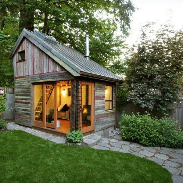 s veľmi pekné, moderné záhradný domček