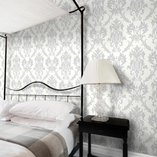 gümüş renkli duvar rahat yatak odalı