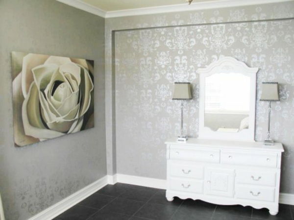 gümüş renkli duvar-in-yatak odası