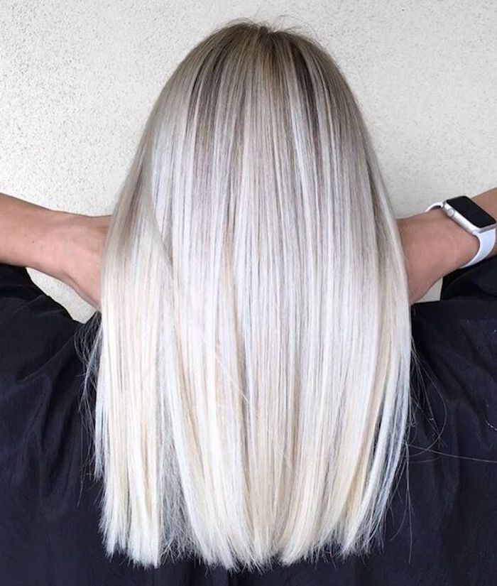 siwe włosy, szarobłękitne, średnio długie proste włosy
