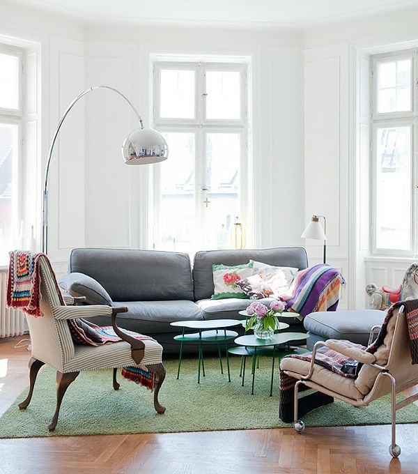 Skandinavski-stanovanje-set-siva kavč