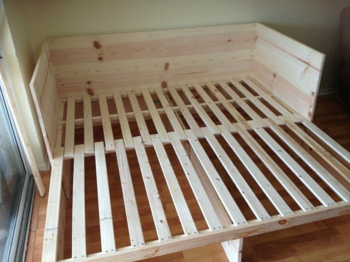 sofa-own-build-to-can-z-drewna-osobowa kanapa-own-build
