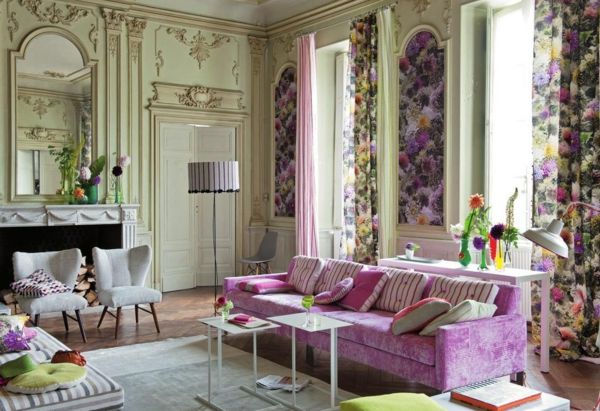 primăvară-decorare-in-dormitor de culoare-mix multicolor floral-deco