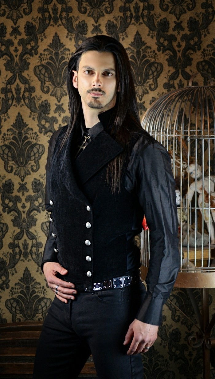 steampunk-kleding-met-zwarte-vest