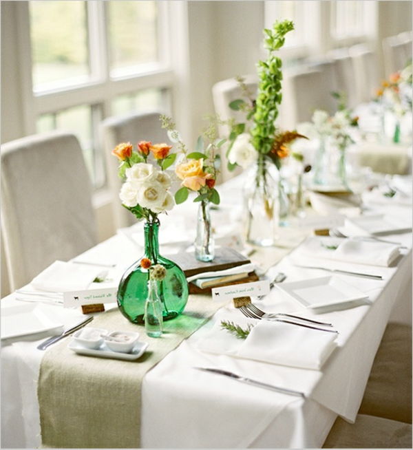 table-decorare-simplu-alb-portocaliu-galben-cu-glass-bechälter