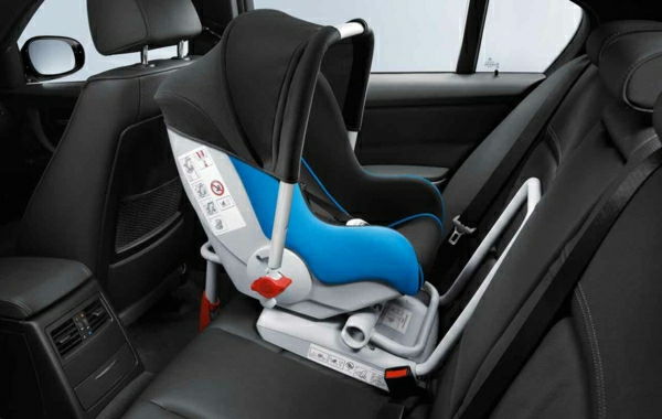 super-praktisk-bilsete-baby-bilsete-barn-bil barnesete-babyen kopper