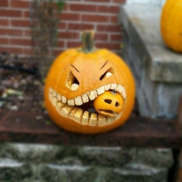 super-original Halloween pumpa-carving