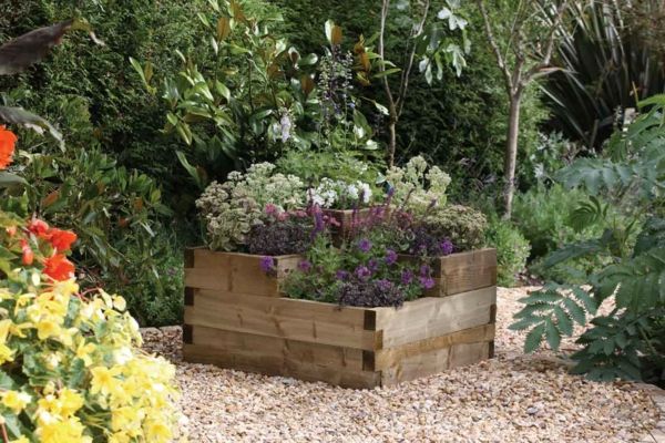 super-design-planters-in-the-garden-cool nápad