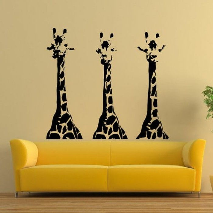 super-super-dnevna steno dizajn-žirafa-on-the-stene-rumena kavč
