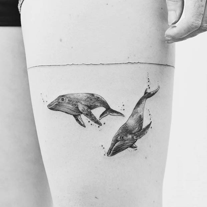 tatuagem na coxa, baleias, tatuagem de perna, subaquática, preto