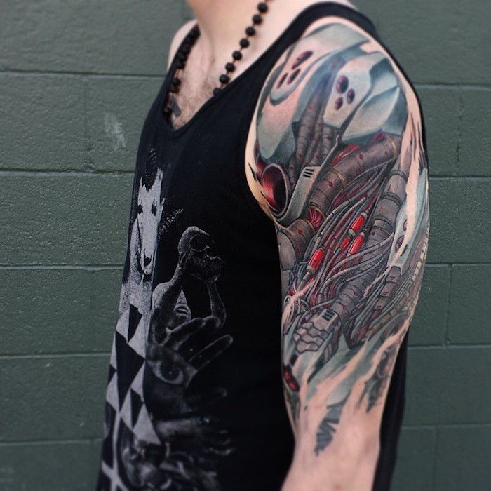Tatuagem no braço, tatuagem biomecânica realista, tatuagens para homens