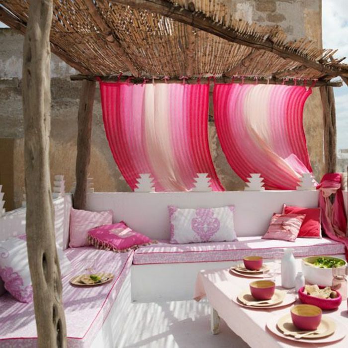 terase de acoperis-roz-draperii