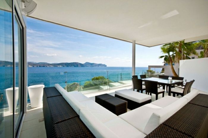 terasy a konštrukčné možnosti, moderný minimalistický dom