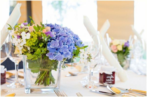dröm bröllopsblomsterdekoration bordsarrangemang, grönt och lila