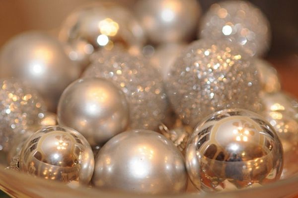 srebrne kroglice-to-the-božič