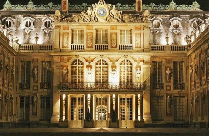 Palazzo-Versailles-Francia-barocco-epoca-moda-nell'architettura-bella immagine