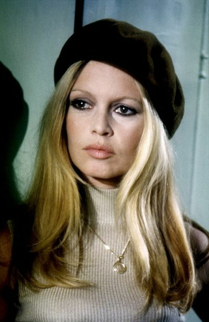 rocznik modelu francusko-cap-czarno-retro-foto-Brigitte Bardot,