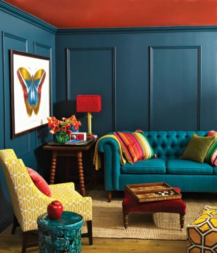 stenske barve petrolblau-v-udobno-dnevni sobi