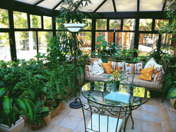 vinterträdgård balkong-sittgrupp trä-möbler-källaren-vinterträdgård-make