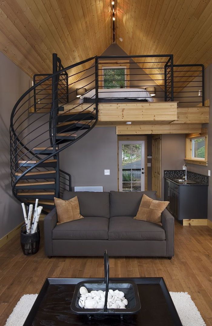 penthouse leilighet sette opp ideer ideer sofa runde trapp stige seng soverom