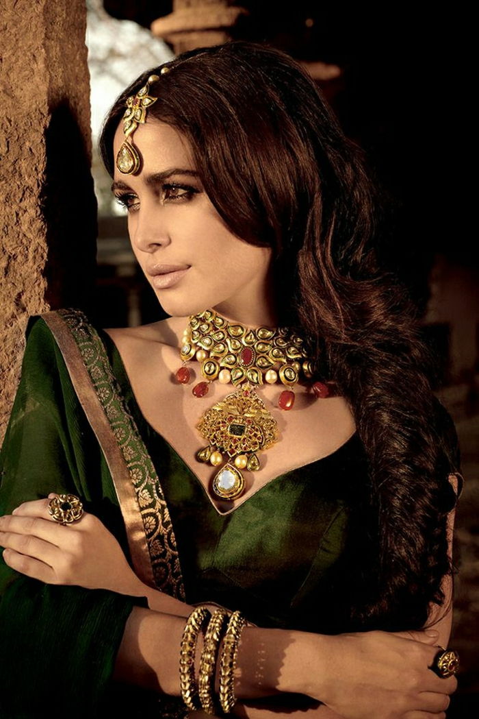 krásne šperky India žena