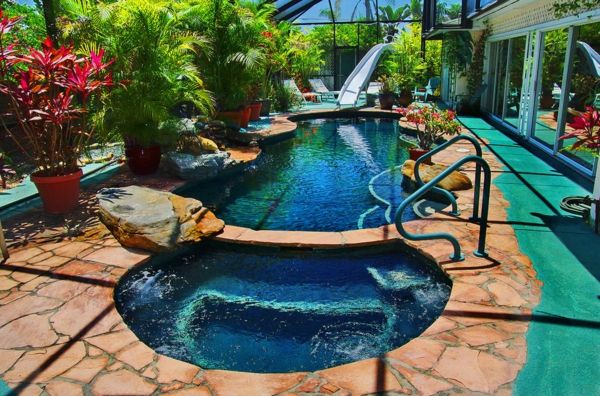 krásny bazén-by-the-záhradné