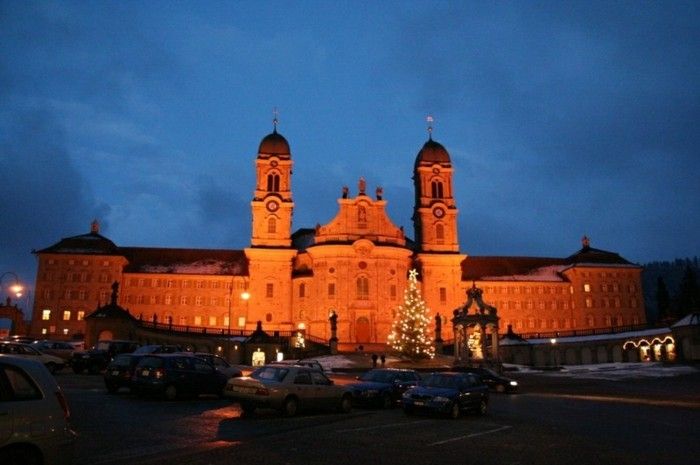 bella foto-monastero architettura Einsiedeln-Schwitzer country-barocco