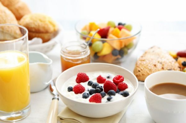 jogurt-malina zdravé raňajkami-recepty-zdravo frühstücksideen- olovrant olovrant-recepty-olovrant-recepty-for-olovrant