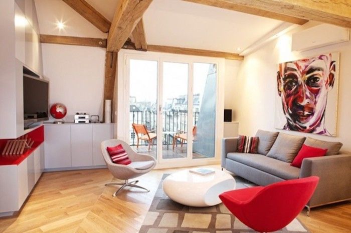 Liten leilighet satt opp Grå og rød kombinere kontraster hjemme Moderne leilighet