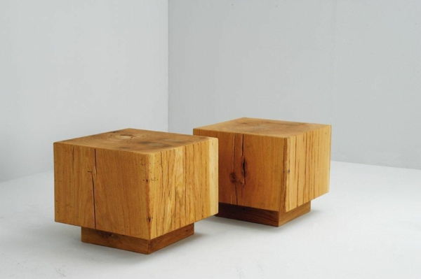 to nattbord-of-tømmer-i-form av en cube-
